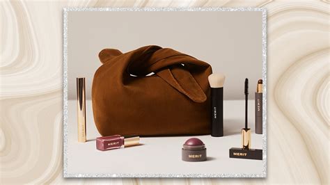 merit signature makeup bag.